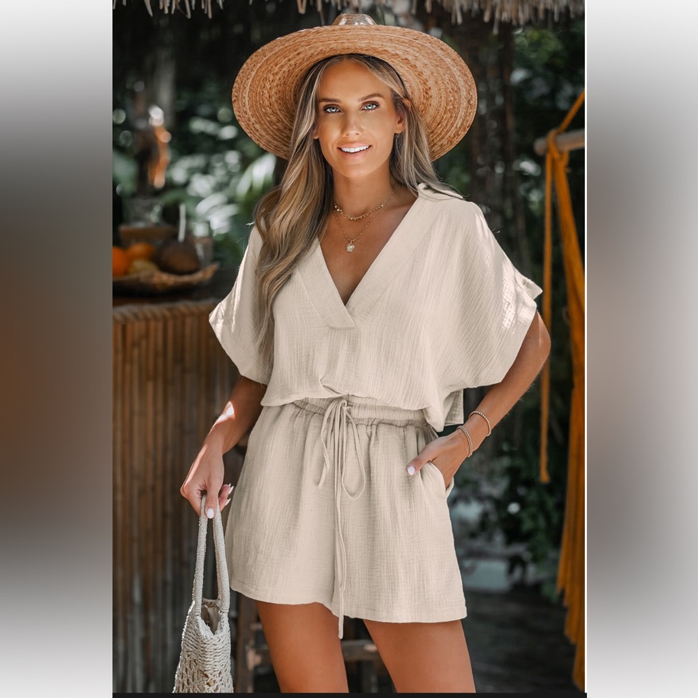 Cupshe Cream V-Neck Short Sleeve Romper with Drawstring